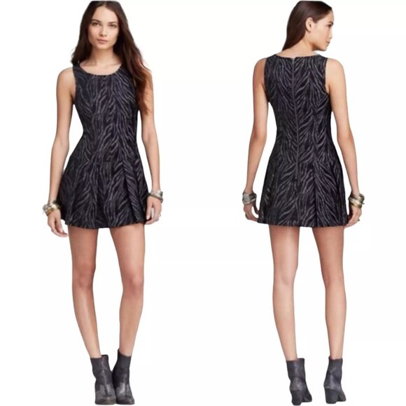 Free People Black Sleeveless Textured Zebra Print Flare Mini Dress Size 6 - Picture 1 of 6